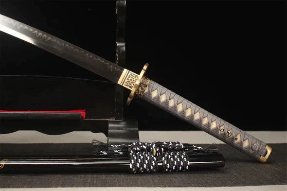 Katana-Japonais-Maitre-Dragon-Acier-T10
